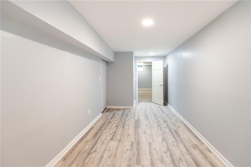 1237 N Prince Edward Island Street — photo 29