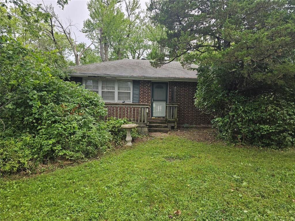 Photo 1 of 40 - 16210 Baxter Road