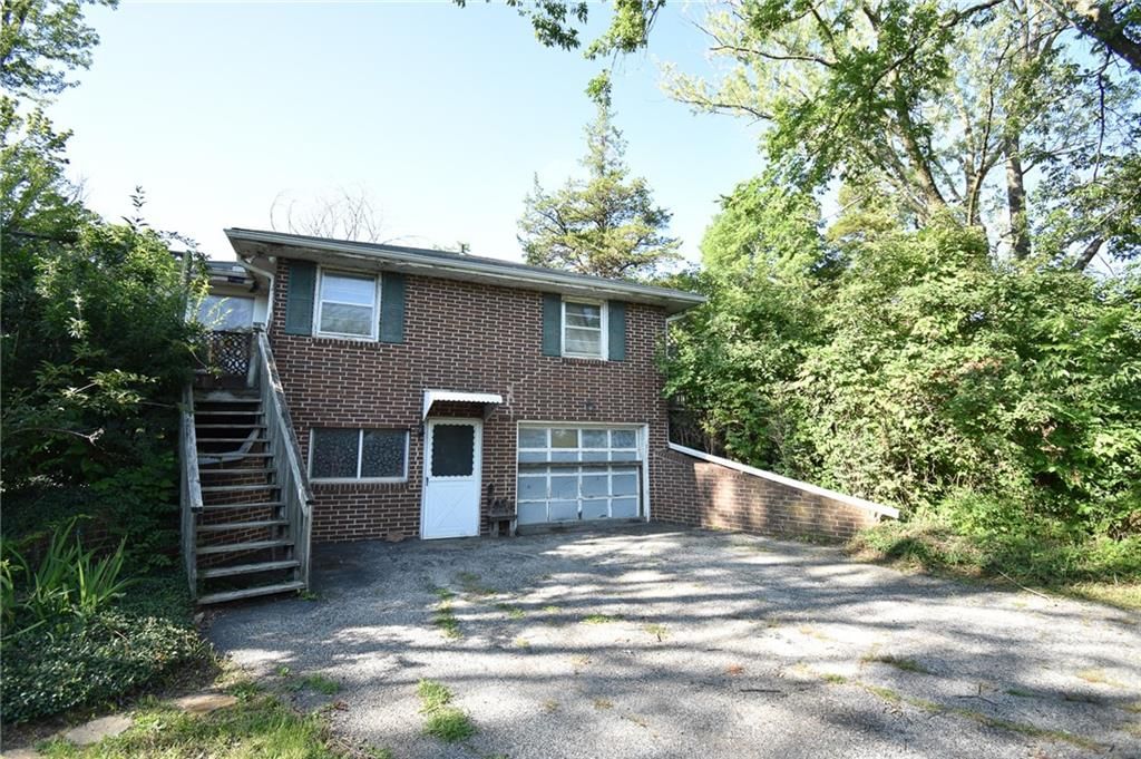 Photo 6 of 40 - 16210 Baxter Road