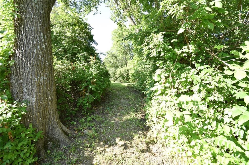 Photo 13 of 40 - 16210 Baxter Road