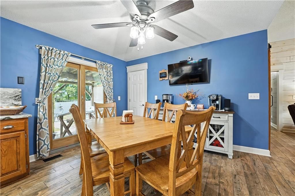 Photo 7 of 32 - 933 Pumpkin Ridge Street