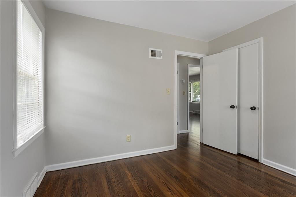 5921 Lexington Avenue — photo 16
