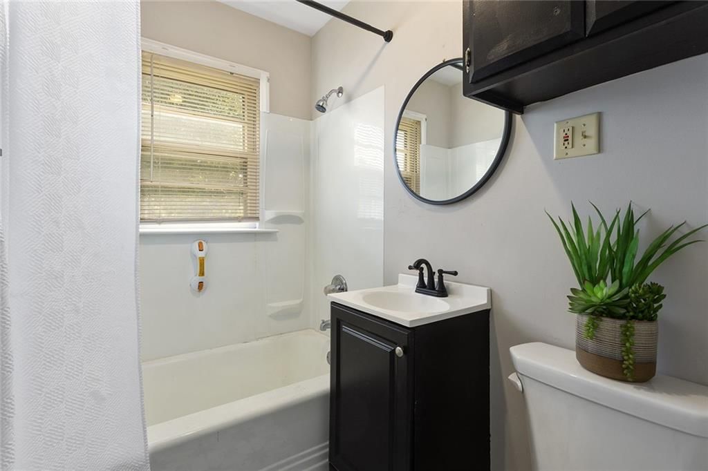 5921 Lexington Avenue — photo 18