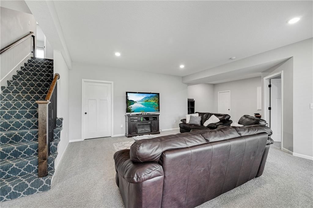 1296 NW Lindenwood Drive — photo 27