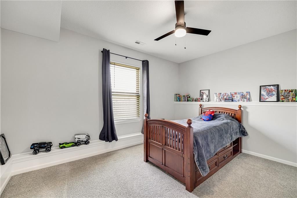 1296 NW Lindenwood Drive — photo 31
