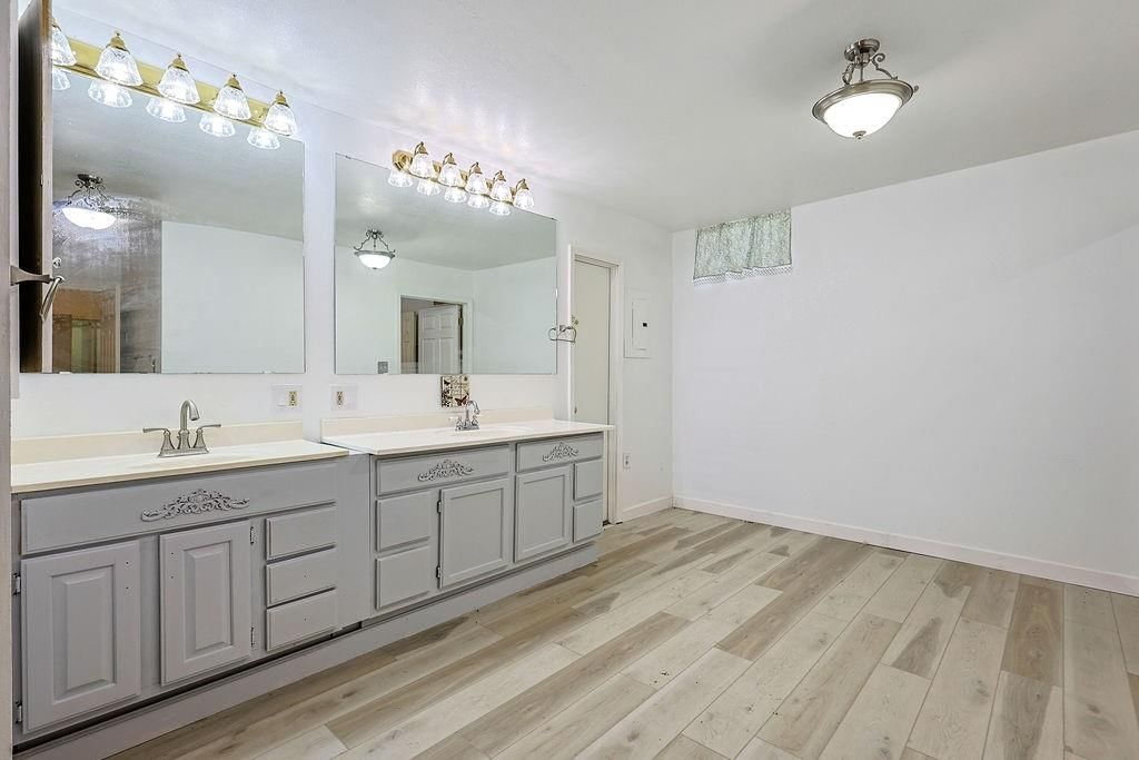 712 Francis Street — photo 27