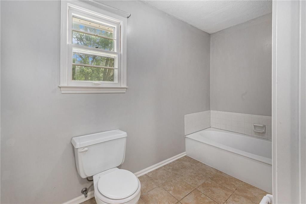 12731 Byars Road — photo 23