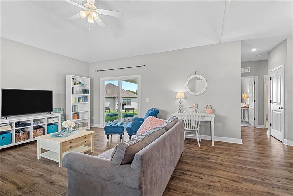 11326 VERDE Drive — photo 6