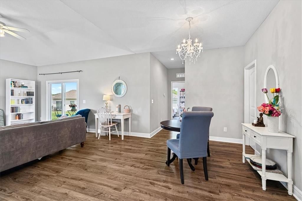 11326 VERDE Drive — photo 8