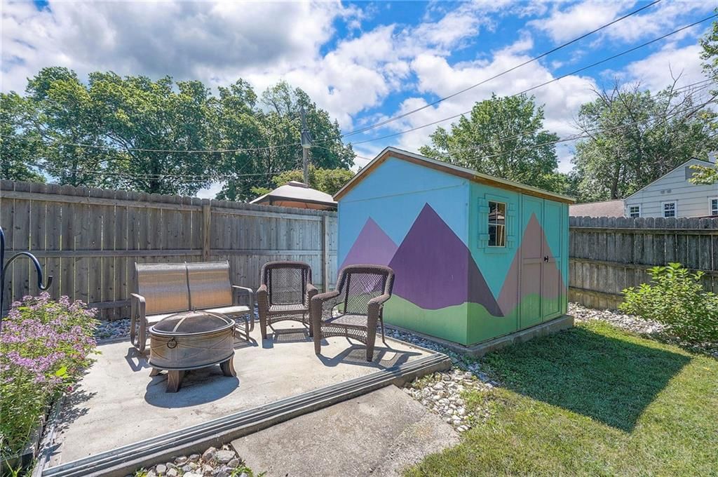 Photo 36 of 43 - 1605 NE Northaven Drive