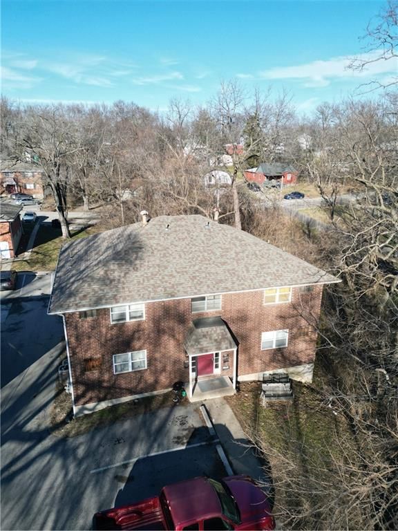 Photo 19 of 21 - 900 E Frederick Road