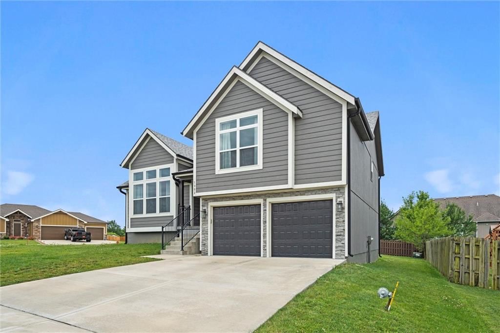 1302 Ragan Drive — photo 2