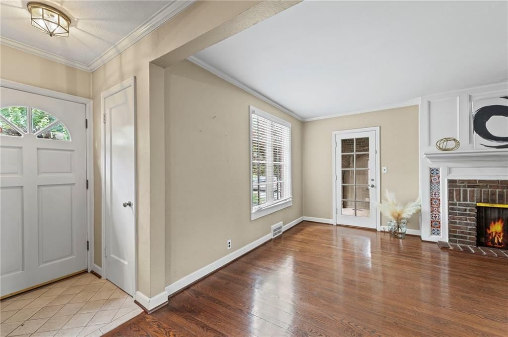 1296 W 72nd Terrace — photo 5