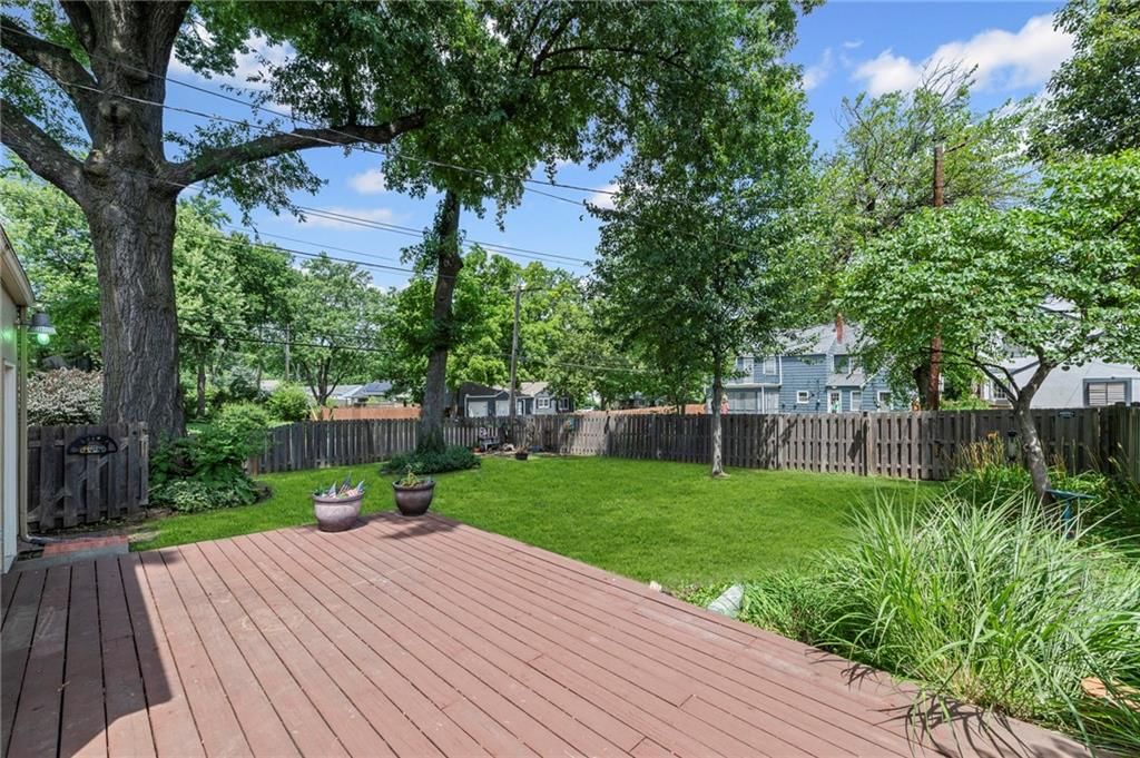 1296 W 72nd Terrace — photo 30