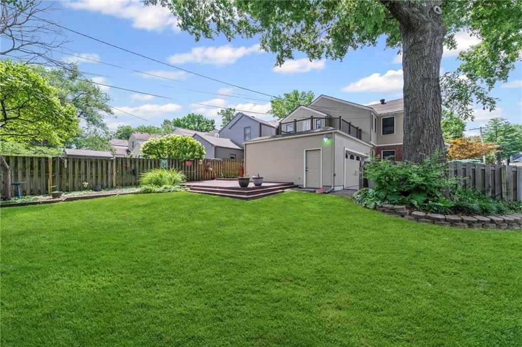 1296 W 72nd Terrace — photo 32