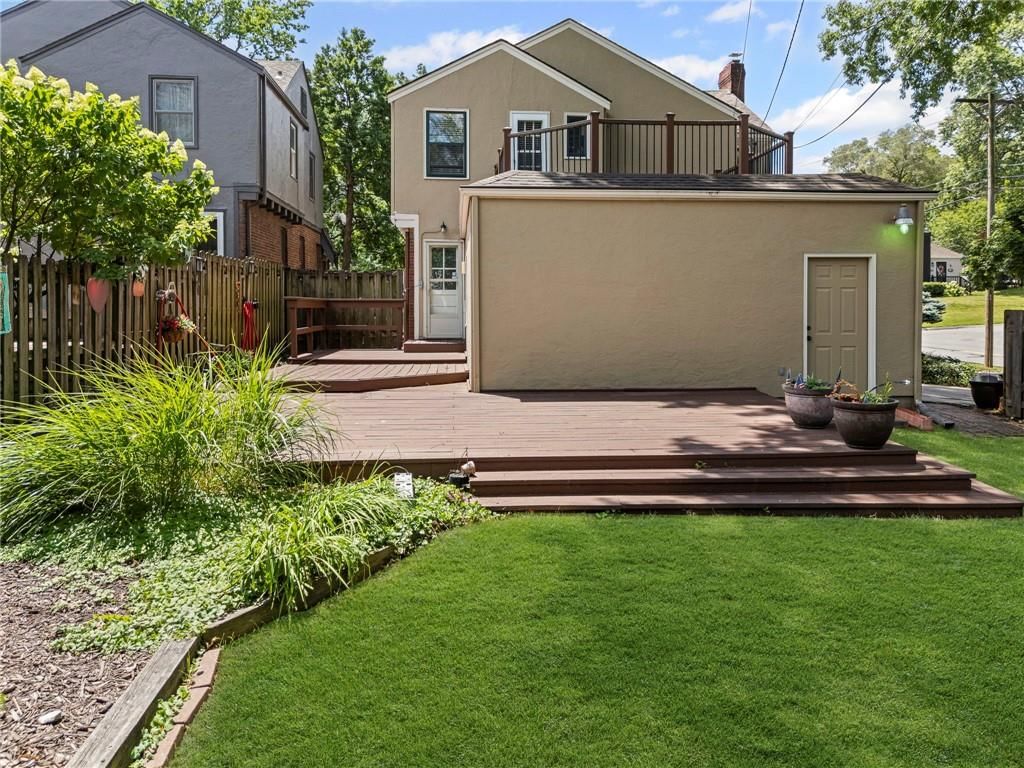 1296 W 72nd Terrace — photo 33