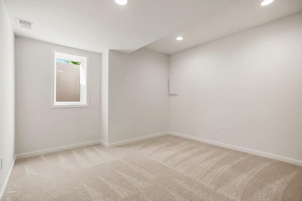 11209 W 173rd Street — photo 32