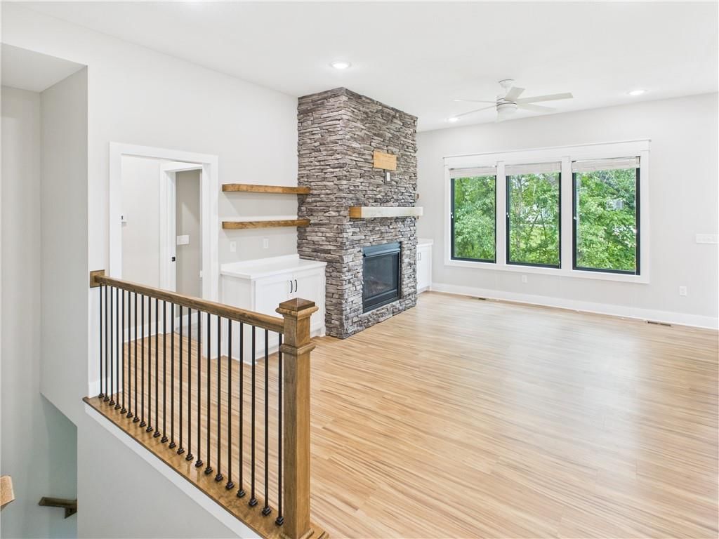 1248 Rich Boulevard — photo 10