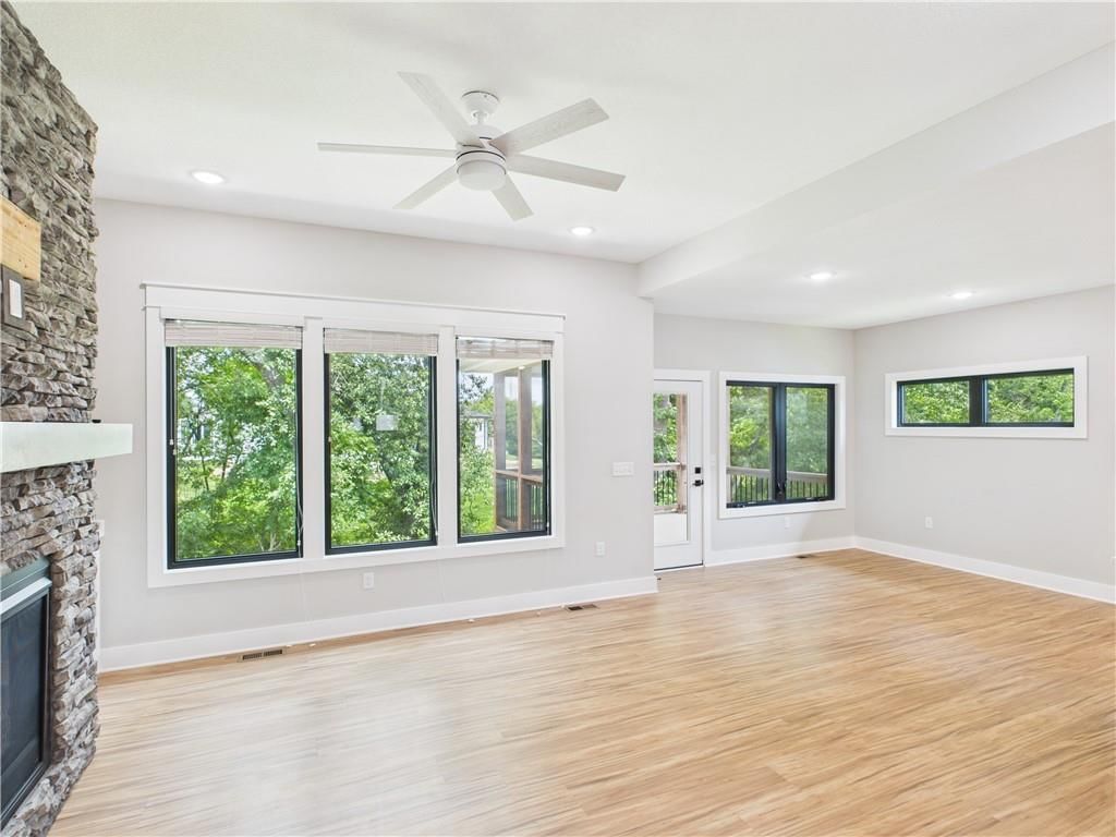 1248 Rich Boulevard — photo 12