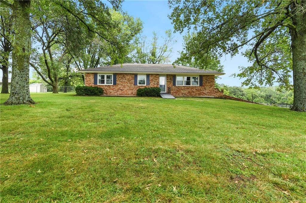 17470 Springdale Road — photo 2