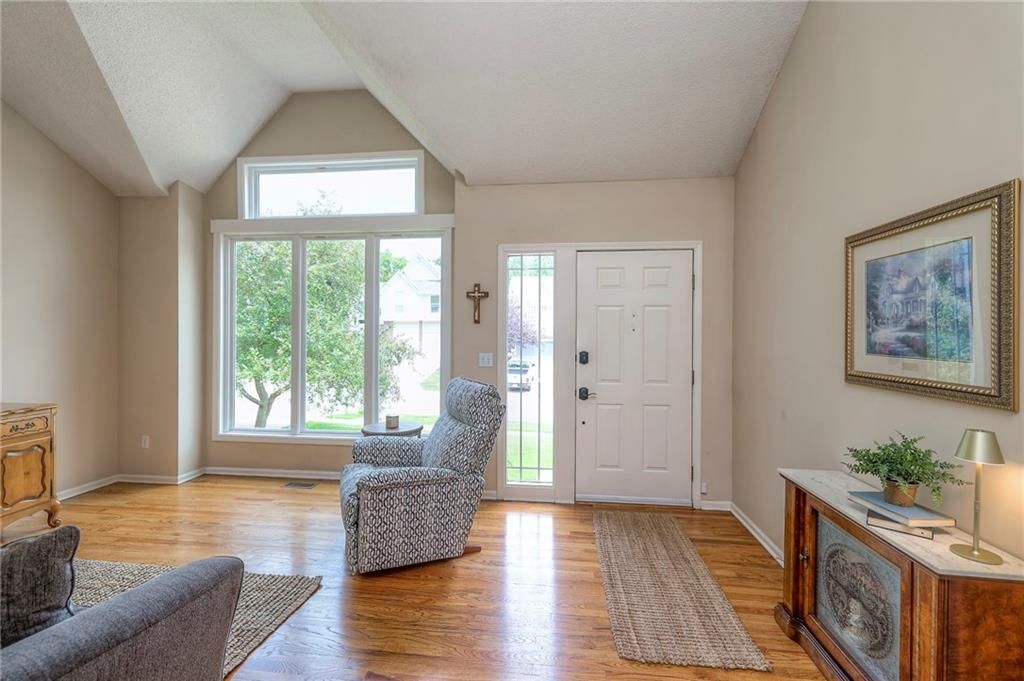 Photo 5 of 41 - 21509 W 52nd Street