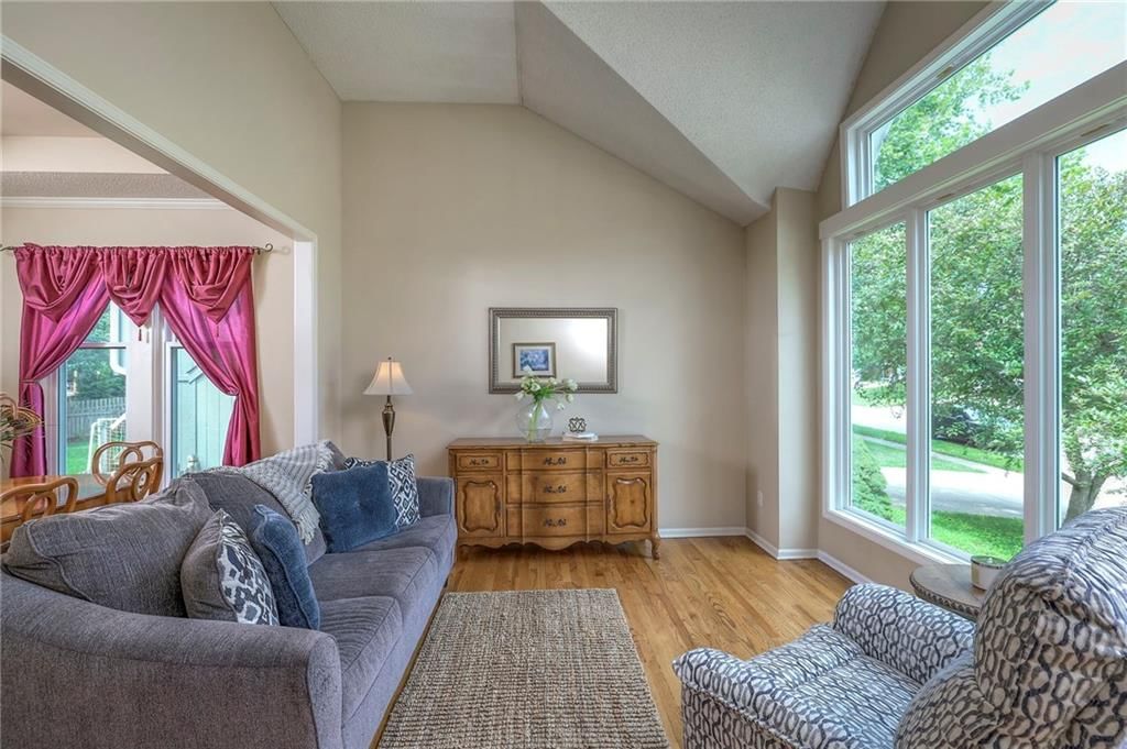 Photo 7 of 41 - 21509 W 52nd Street