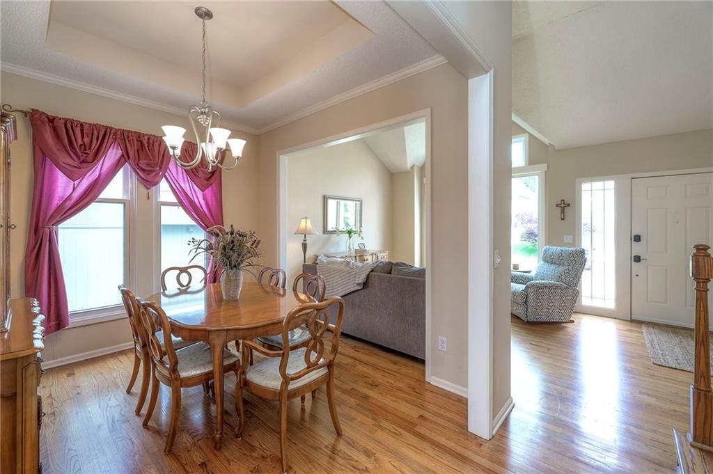 Photo 11 of 41 - 21509 W 52nd Street