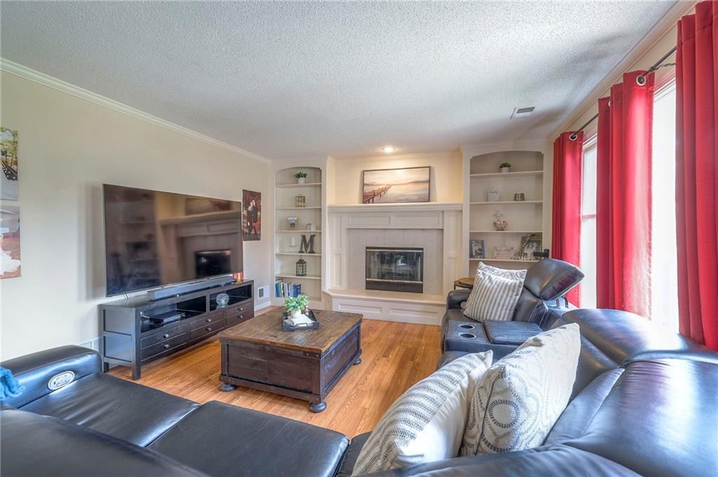 Photo 24 of 41 - 21509 W 52nd Street