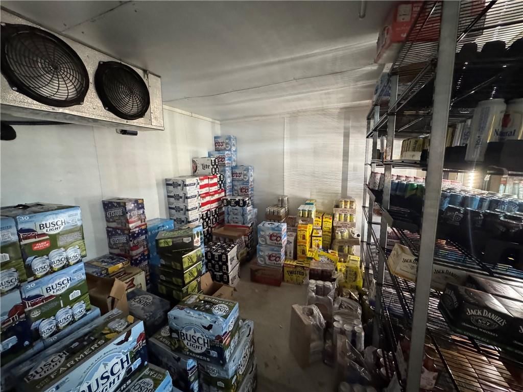 445 S Main Street — photo 6