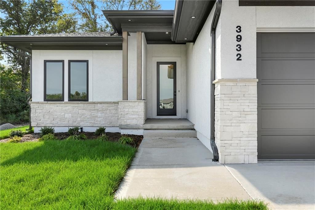 3932 SW Flintrock Drive — photo 5