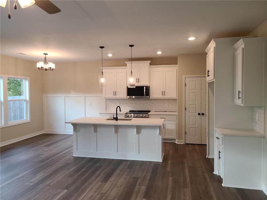 2212 Pemberton Drive — photo 5