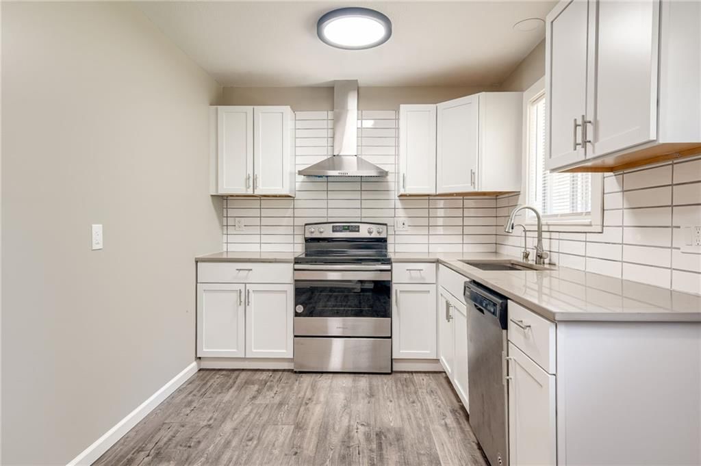 11037 Booth Avenue — photo 10