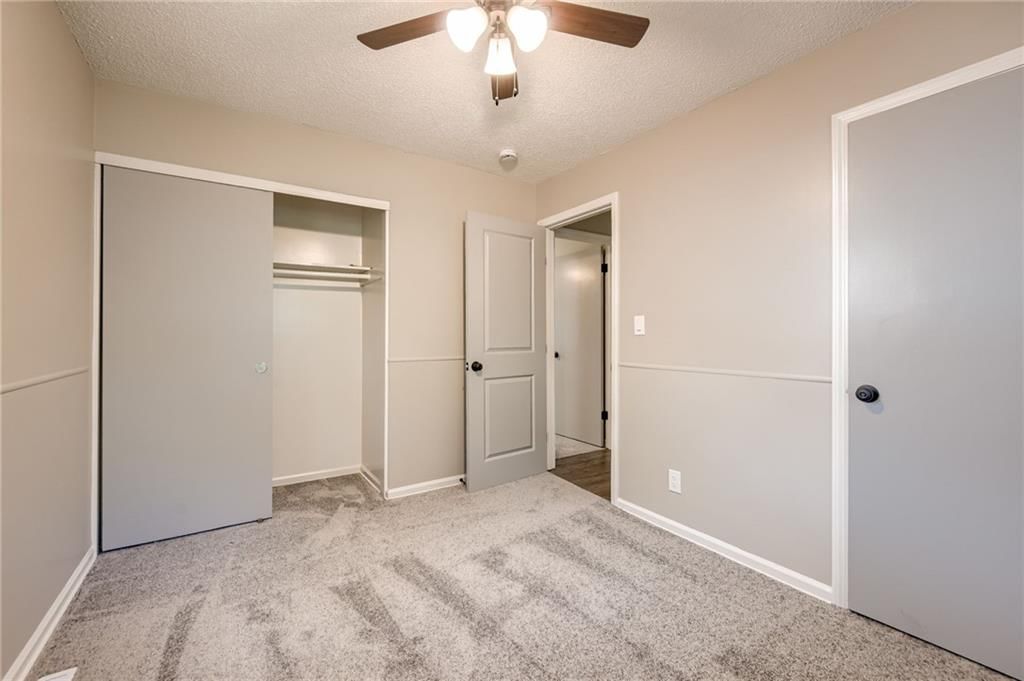 11037 Booth Avenue — photo 16