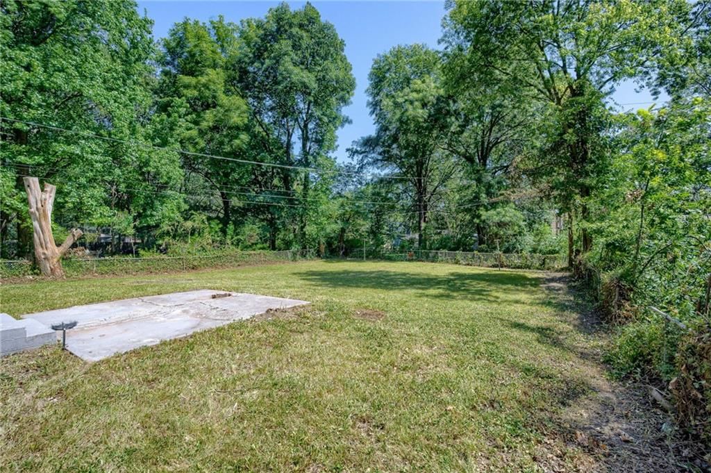 11037 Booth Avenue — photo 25