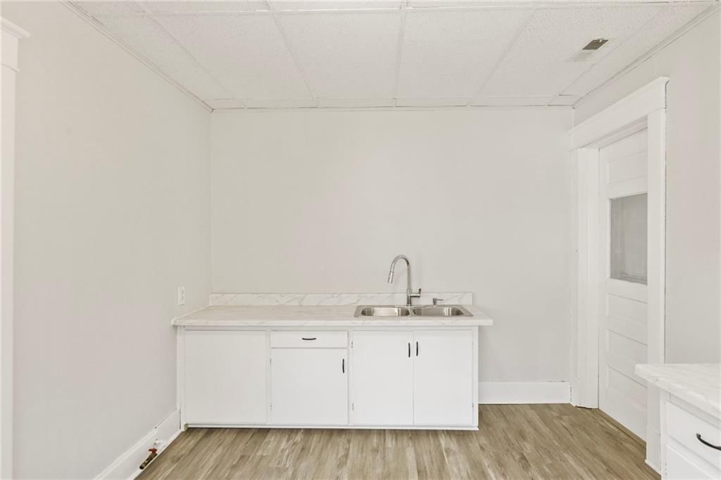 839 S Oak Street — photo 17