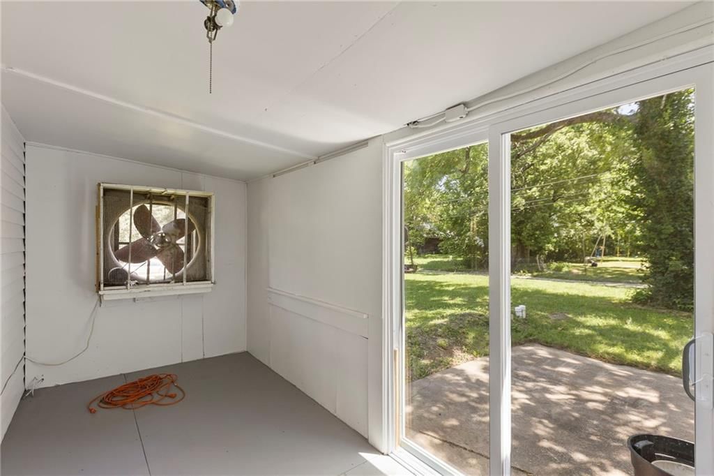 839 S Oak Street — photo 28