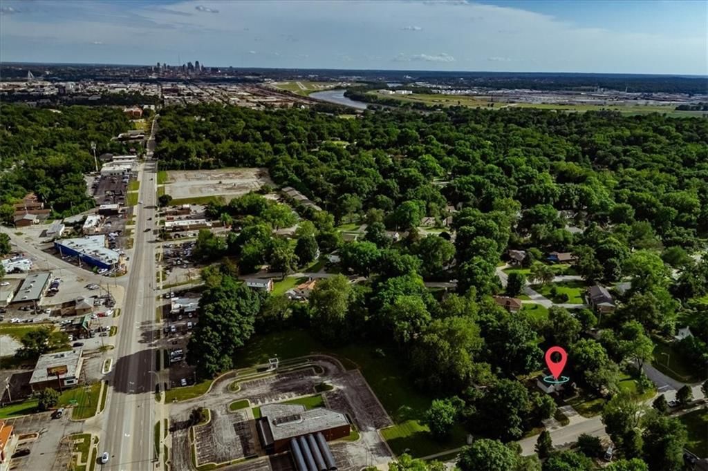 Photo 48 of 49 - 209 NE Briarcliff Parkway