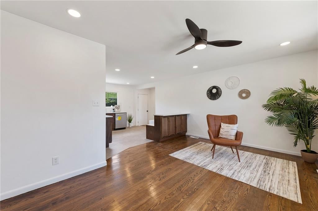 3501 Oak Avenue — photo 7