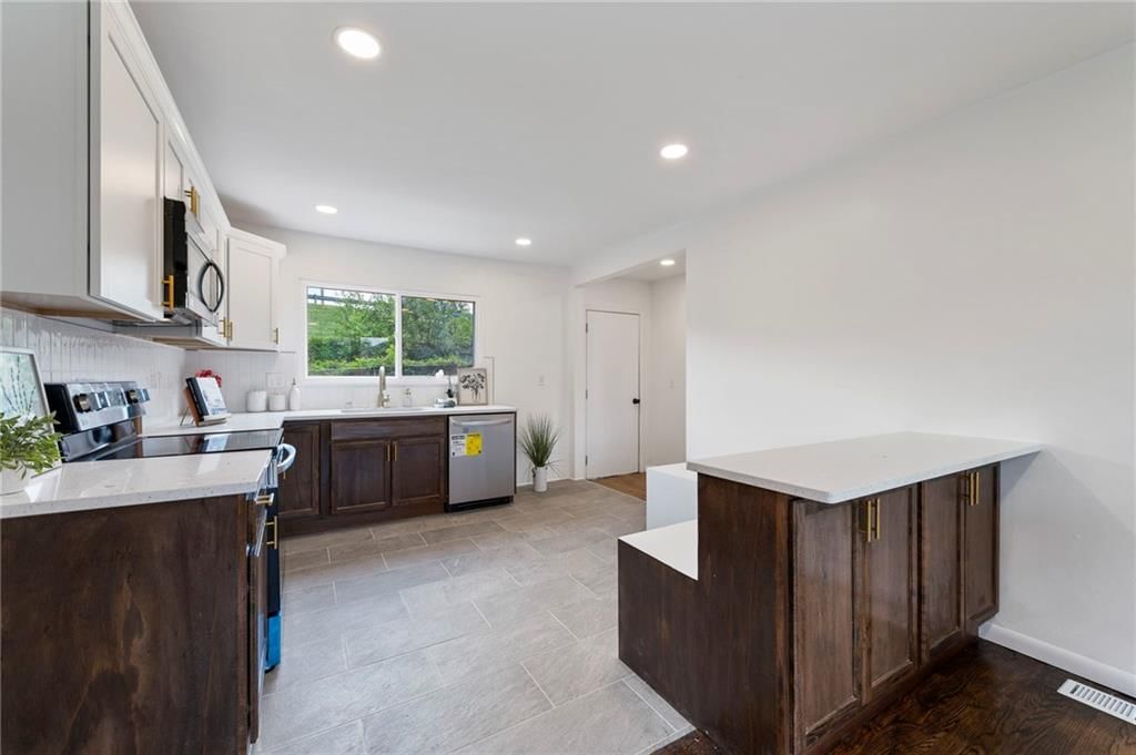 3501 Oak Avenue — photo 9