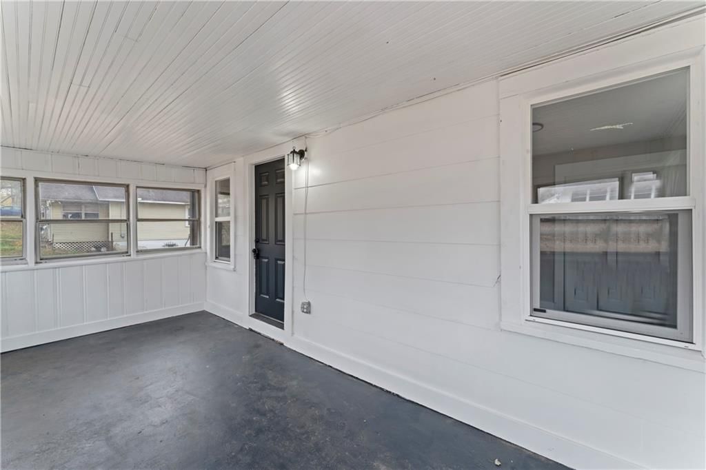 320 N Cedar Avenue — photo 5