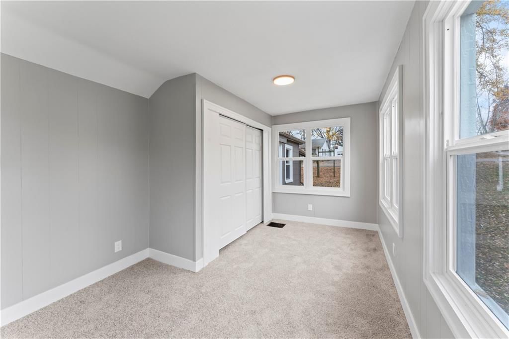320 N Cedar Avenue — photo 18