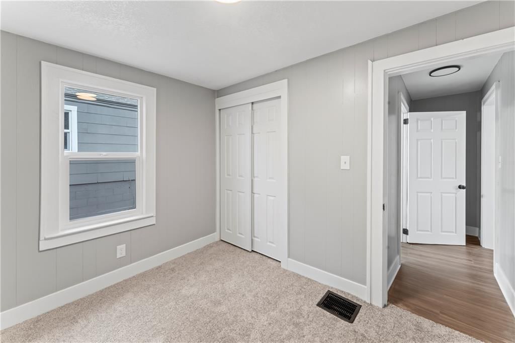 320 N Cedar Avenue — photo 25