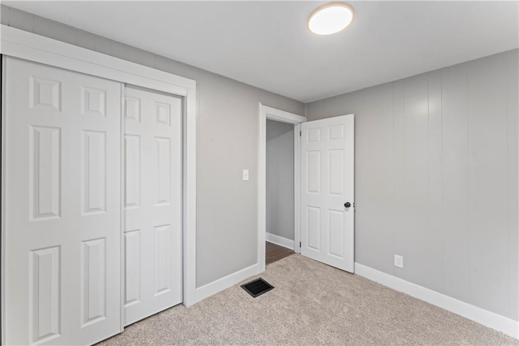 320 N Cedar Avenue — photo 26