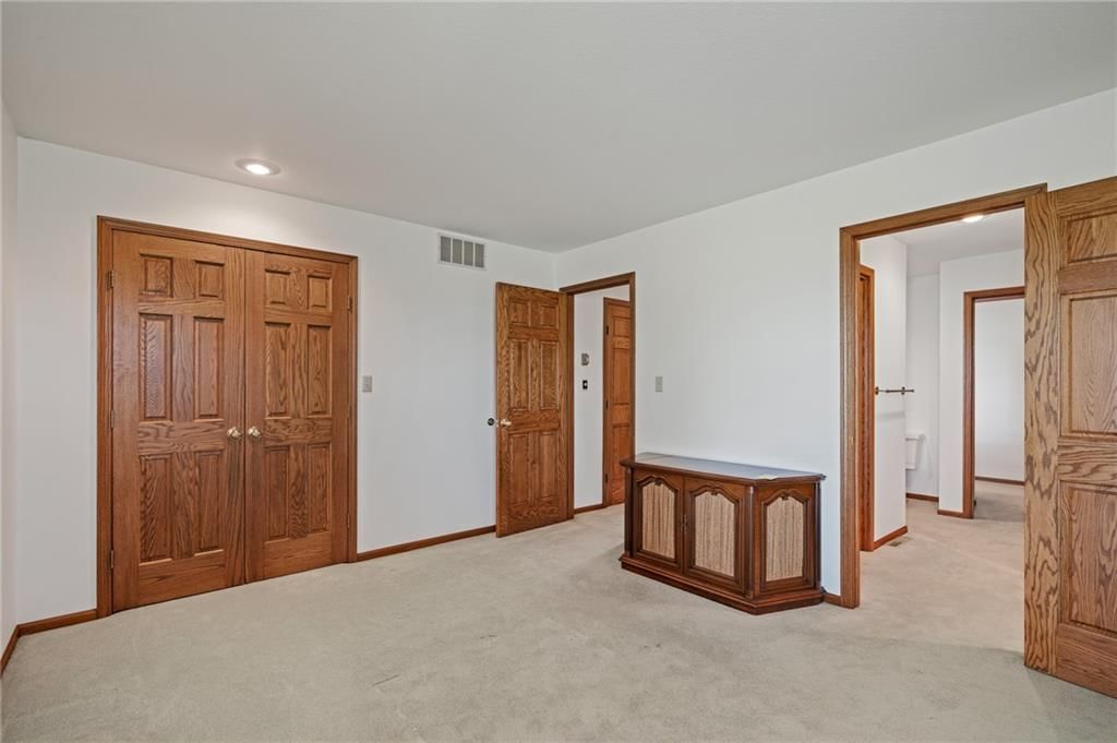 1001 E Park Road — photo 39