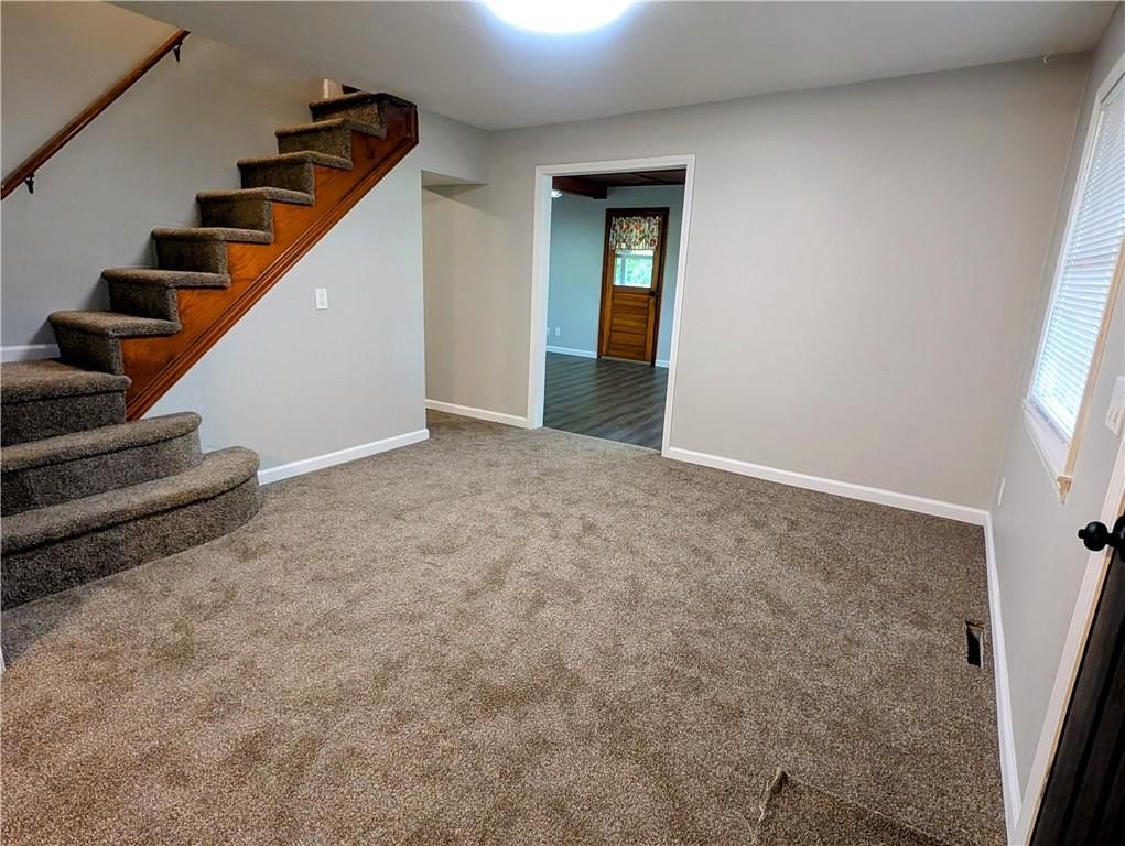 Photo 3 of 61 - 710 E Vine Street