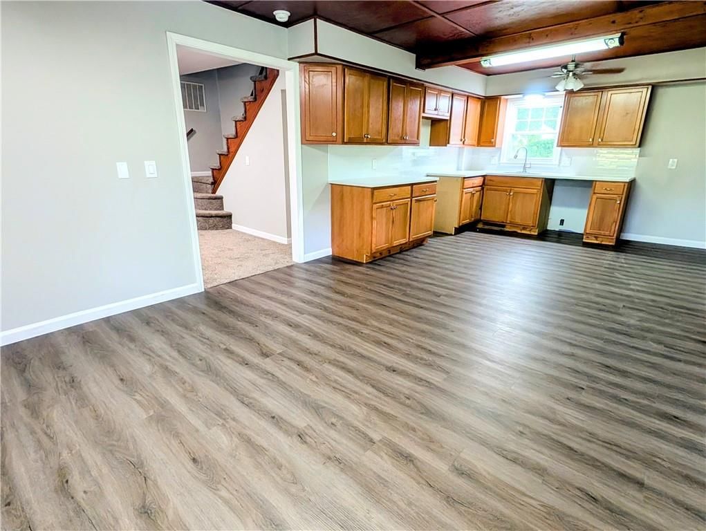 Photo 5 of 61 - 710 E Vine Street