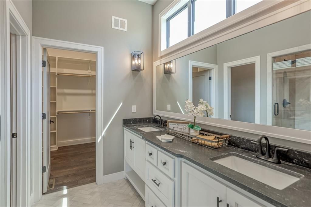 15397 W 173rd Terrace — photo 35