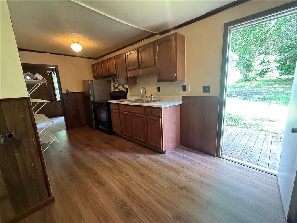 303 Bell Street — photo 12