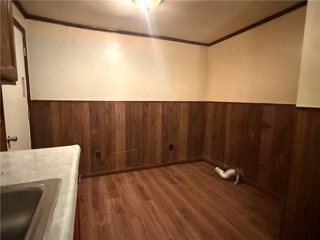 303 Bell Street — photo 15