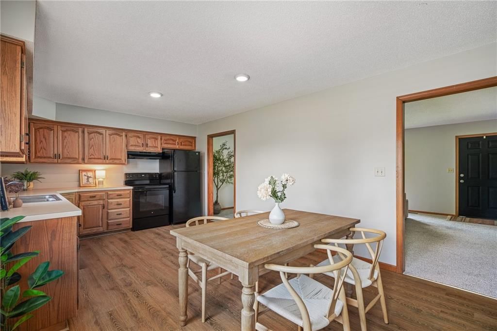 5605 Meadowsweet Lane — photo 7